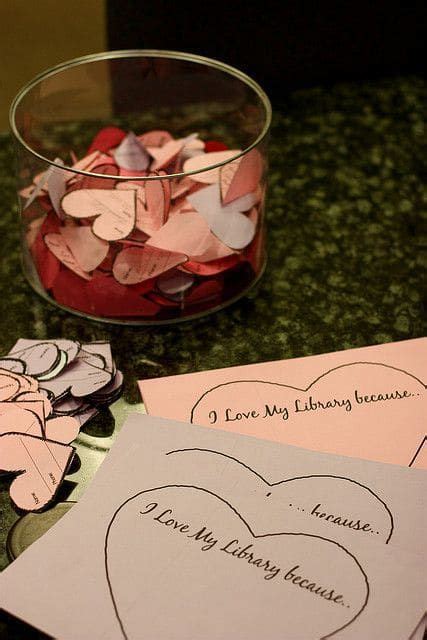 17 Times Libraries Had The Best Valentine’s Day Displays Ever Library Book Displays Library