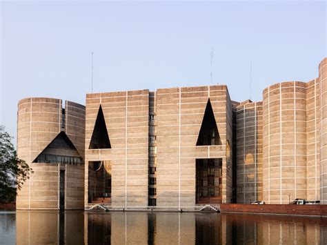 The Architecture Of Louis Kahn 5 Works By The Master Of Geometry