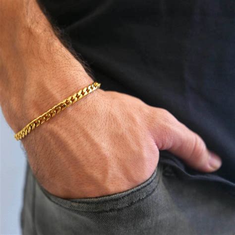 Snuggle Up Stewardess Feather Male Gold Bracelet Flock Four Globe