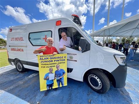 Deputado estadual Alan Queiroz entrega ambulância semi UTI em Vilhena