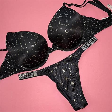 Beautiful Nwt Victoria S Secret Set Includes 1 36d Or 36b Or 36ddd