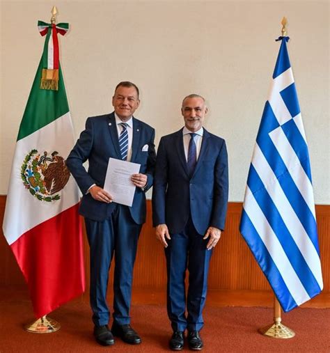 El Director General De Protocolo Recibi Las Copias De Las Cartas