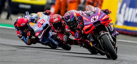 Motogp Grand Prix D Allemagne Martin Chute En Fin De Course Et