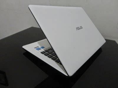 Laptop Asus Core I5 Warna Putih Ide Perpaduan Warna