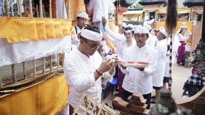 Wali Kota Jaya Negara Hadiri Karya Melaspas Di Pura Puseh Dadia Desa