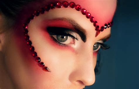 Queen Of Hearts Halloween Look Tutorial Meredith Jessica Makeup