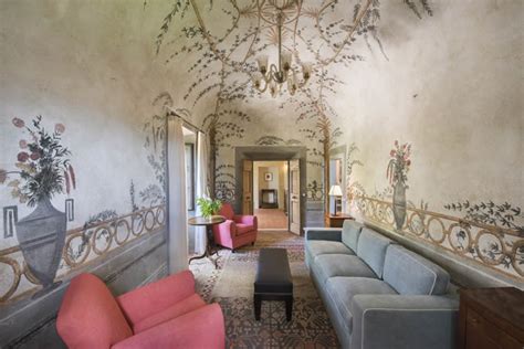 Borgo Pignano Luxury Tuscany Retreat: Volterra San Gimignano Art Hotel