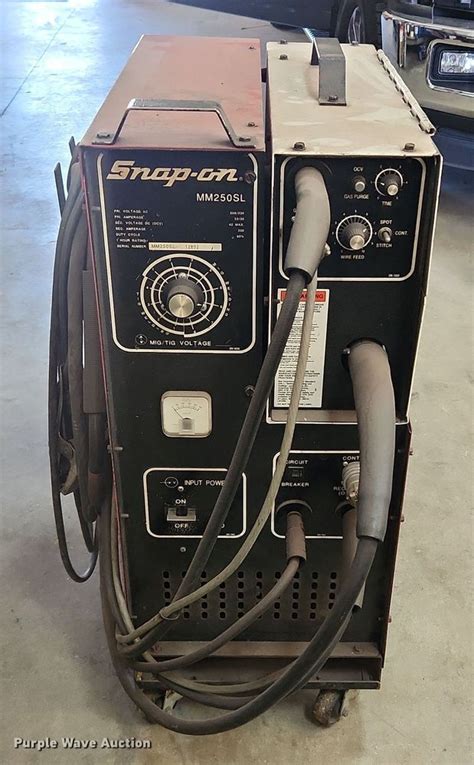 Snap On Mm250sl Welder In Perryville Mo Item Mw9684 Sold Purple Wave