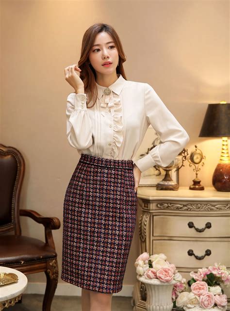 Modest Girl Tweed Pencil Skirt Stylish Work Outfits Pretty Asian