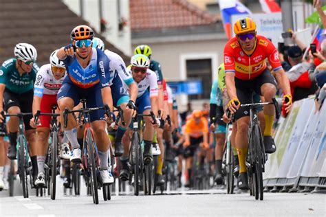 Dylan Groenewegen Gana El Primer Duelo De Velocistas En El Tour De