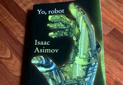 Susan Calvin La Pionera Robopsic Loga De La Obra De Isaac Asimov