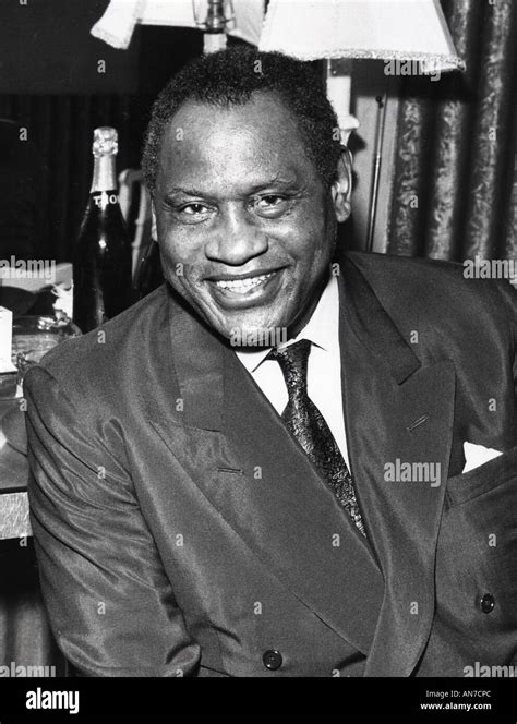 PAUL ROBESON US singer actor 1998 to 1976 Stock Photo - Alamy