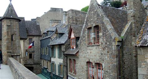 Filemont Saint Michel Village