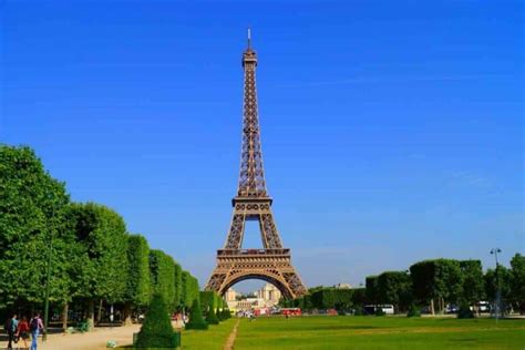 Tokyo Tower vs Eiffel Tower (Amazing Facts about both) – YouGoJapan