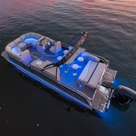 Customizable Color Beauty Pontoon Cruiser Boat With Factory Price For