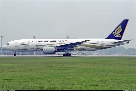 9V SQA Singapore Airlines Boeing 777 212ER Photo By Mark Ijsseldijk