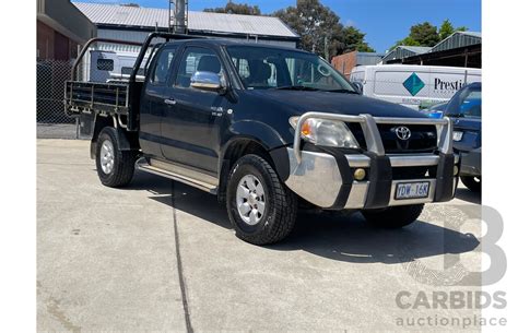 52005 Toyota Hilux Sr5 4x4 Ggn25r Lot 1401585 Carbids