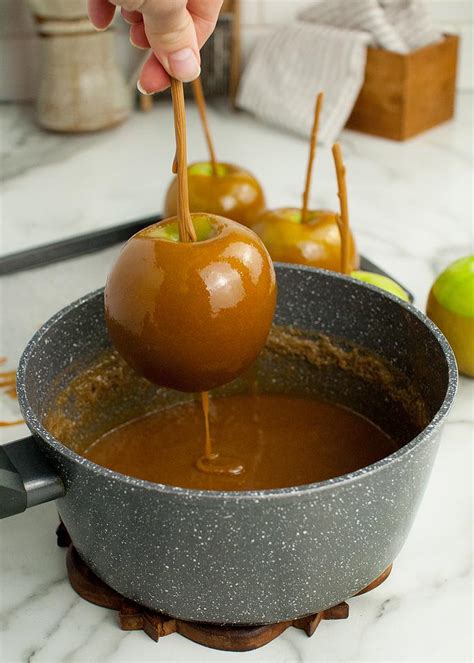 Easy Diy Caramel Apples Autumn And Halloween Treat Xoxobella