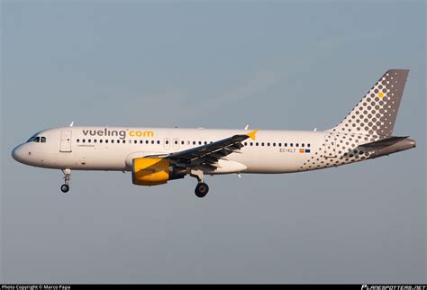 EC KLT Vueling Airbus A320 216 Photo By Marco Papa Sky Lens Aviation