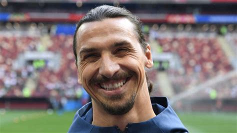 Zlatan Ibrahimovic hizo su once ideal pero borró a un jugador por su