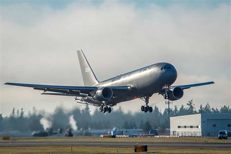 Boeing Kc A Tanker For U S Air Force Completes First Flight