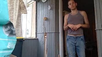 Gergely Molnar Leer Un Libro O Jugar Con La Polla XVIDEOS