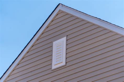 What Is Lap Siding JM Roofing Siding