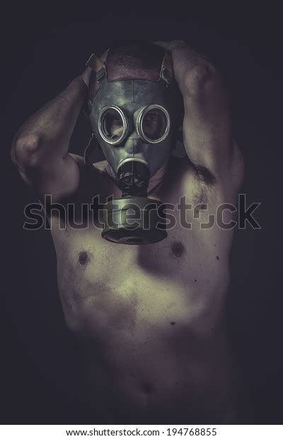 Nude Man Gas Mask Pollution Concept Stock Photo 194768855 Shutterstock
