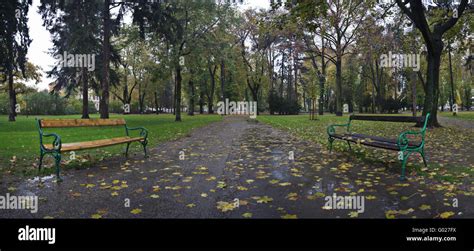 Benches In A Parc Stock Photo Alamy