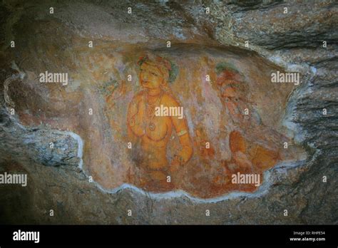 Cave paintings, Sigiriya, Sri Lanka Stock Photo - Alamy