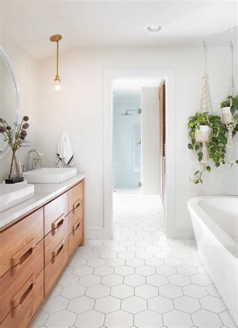 Best Bathrooms By Joanna Gaines Nikki S Plate Bathroom Interior