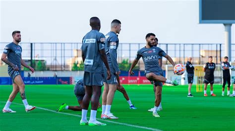 الهلال ينهي تحضيراته لمواجهة الحزم