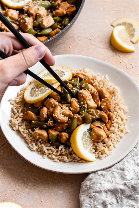 Easy 30 Minute Lemon Chicken Stir Fry