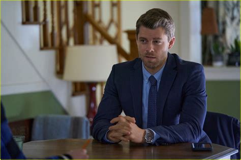 The Republic Of Sarah S Luke Mitchell Posts Hot Shirtless Selfie To Warn Fans About New