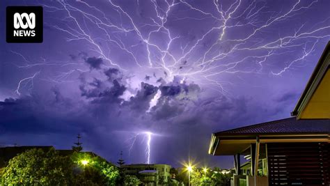 Bom S Severe Weather Outlook Signals A Summer Of Cyclones And Floods Abc News