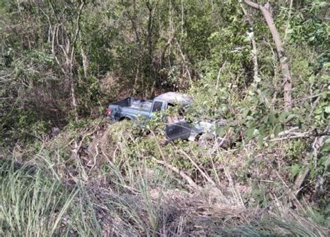 Volcó camioneta en la Valles Tampico