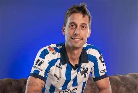 La Capital Rayados Da Bienvenida A Sergio Canales