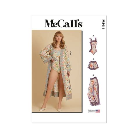 Patron McCall S 8411 D5 Corsage Culotte Robe De Chambre Short Et