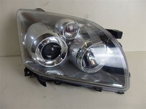 Lampa Prawa Przednia Toyota Avensis T Lift R