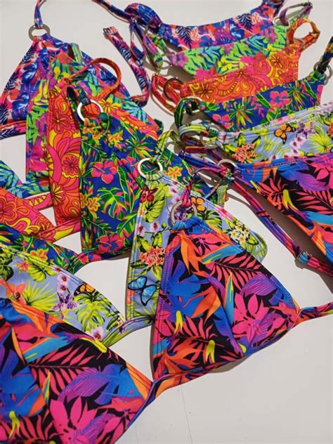 Bikini Art Aghatta Flores