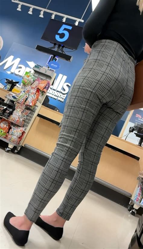 Bubble Blonde MILF Plaid Dress Pants Busted Twice Spandex Leggings Yoga Pants Forum