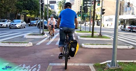 Ao Ultrapassar Bicicletas A Atitude Que Favorece A Segurança Do - 5 dicas para andar de bicicleta com segurança nas ruas e ciclovias