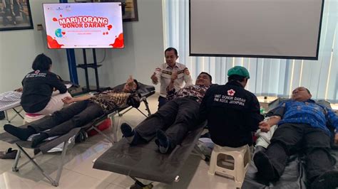 HUT Ke 61 Tahun PT Taspen Persero KC Jayapura Galang Kegiatan Donor