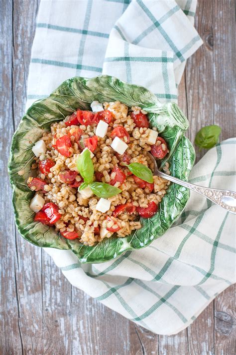 Insalata Di Farro Perlato Con Pesto Genovese Pomodori Mozzarella