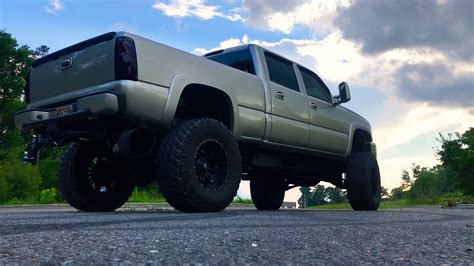 04 Lifted Duramax Lly 5 Inch Straight Pipe With 10 Inch Tip Turbo Loud