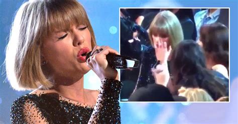 Taylor Swift spotted CRYING at Grammy Awards after 'missing a note' in ...