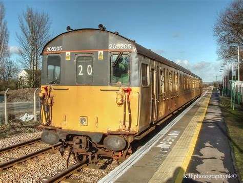 Class 205 Demu Appledore Kent This Shot Of 205 205 Was T Flickr