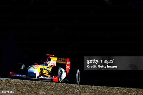 Renault R29 Formula Photos And Premium High Res Pictures Getty Images