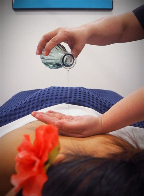 Hot Oil Luxe Thai Massage