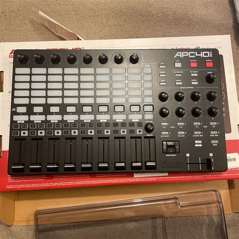 Akai Professional APC 40 mk2 mkii midiコントローラー Ableton Live MIDIキーボード